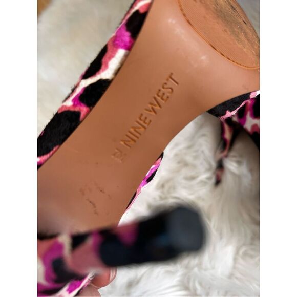 Peep Toe Pumps by Nine West - Size7 Pink, Black & pink - fur - Picture 3 of 6